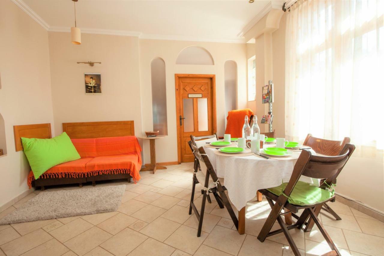 Time Traveling Apartment Sofia City Exterior foto